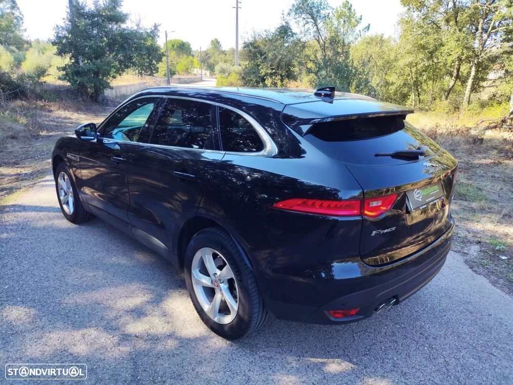 Jaguar F-Pace 2.0 i4D Prestige AWD Aut. - 12