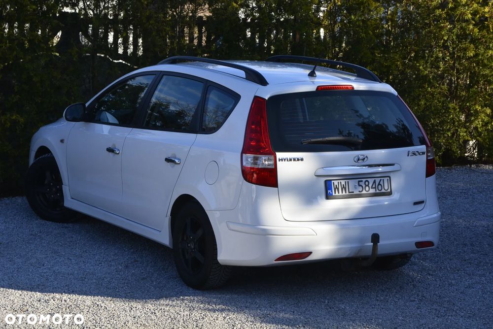 Hyundai i30 1.6 CRDi Comfort EU5 - 8