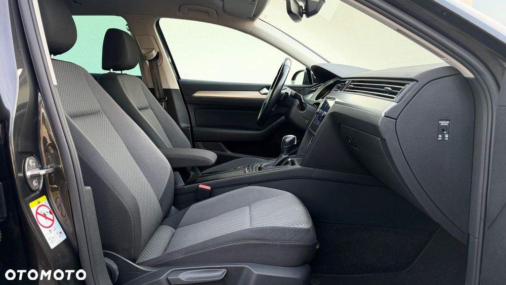 Volkswagen Passat 2022