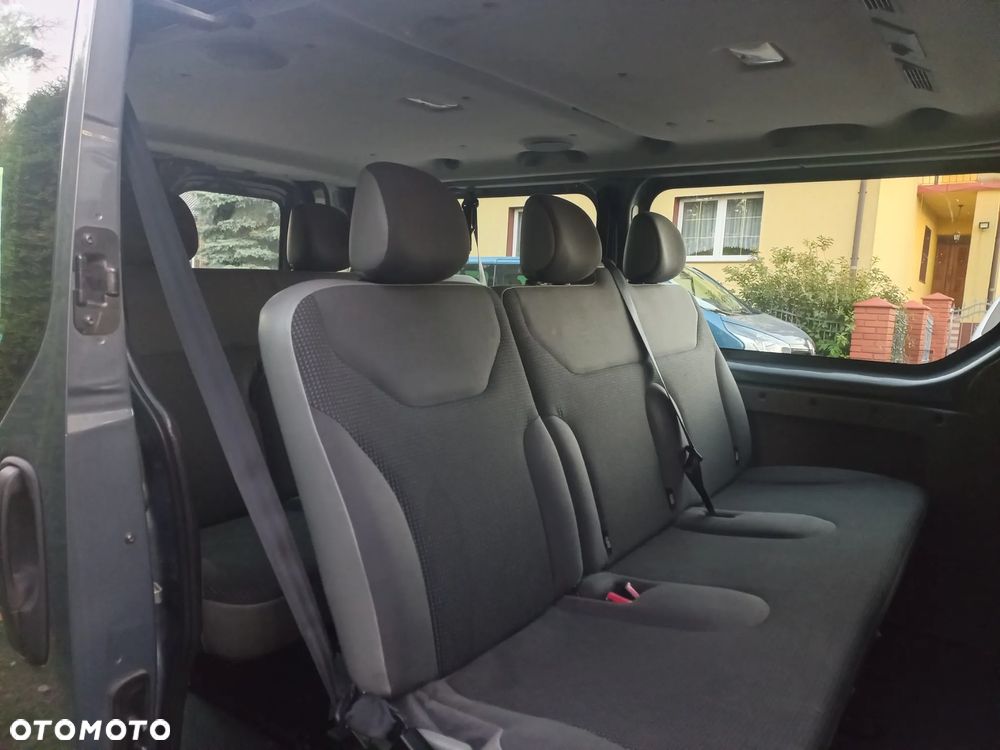 Opel Vivaro - 14