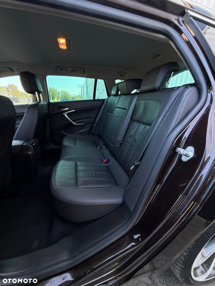 Opel Insignia - 22