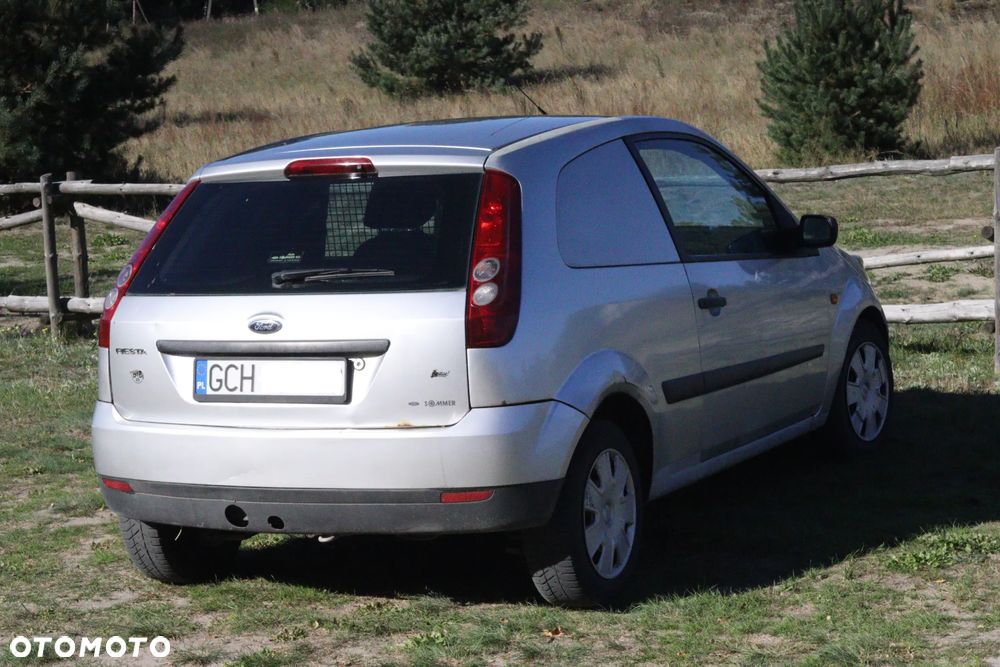 Ford Fiesta 1.3 - 3
