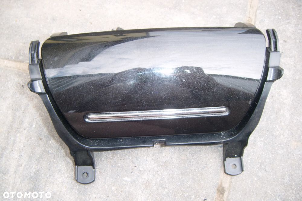 citroen c5 III 10r popielniczka w tunel 8-123-0142 - 2
