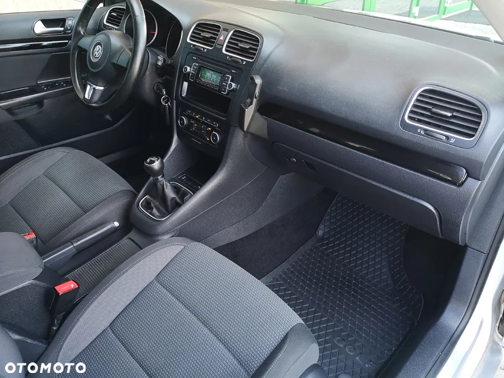 Volkswagen Golf VI 1.6 TDI Comfortline - 14