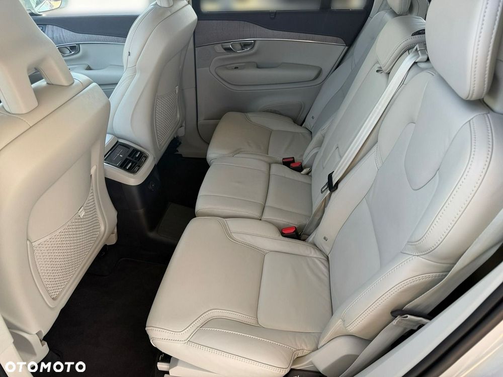 Volvo XC 90 - 23