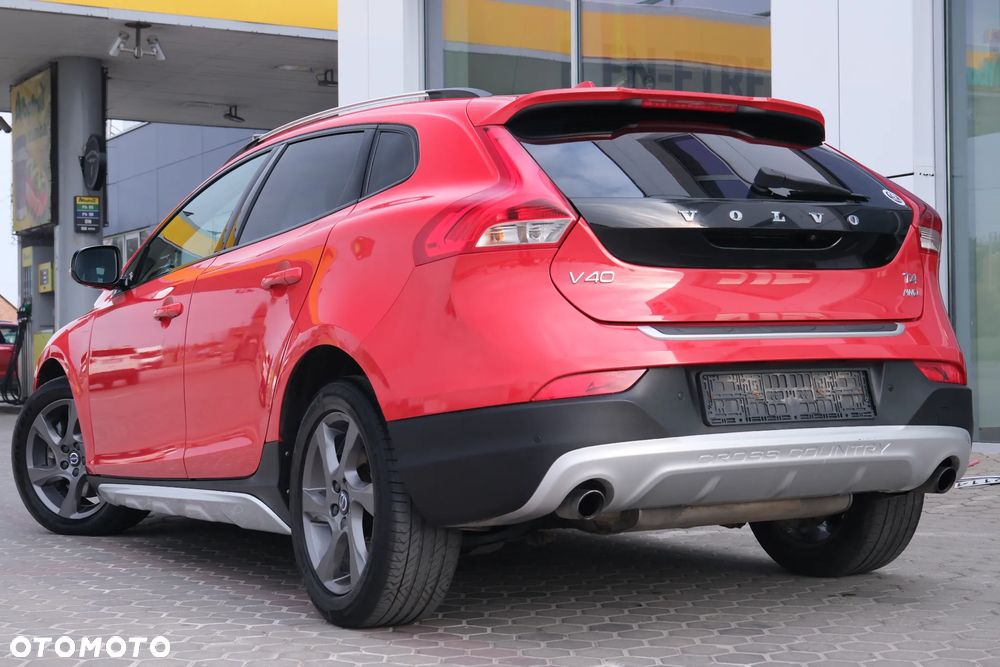 Volvo V40 Cross Country T4 AWD Drive-E Momentum - 6