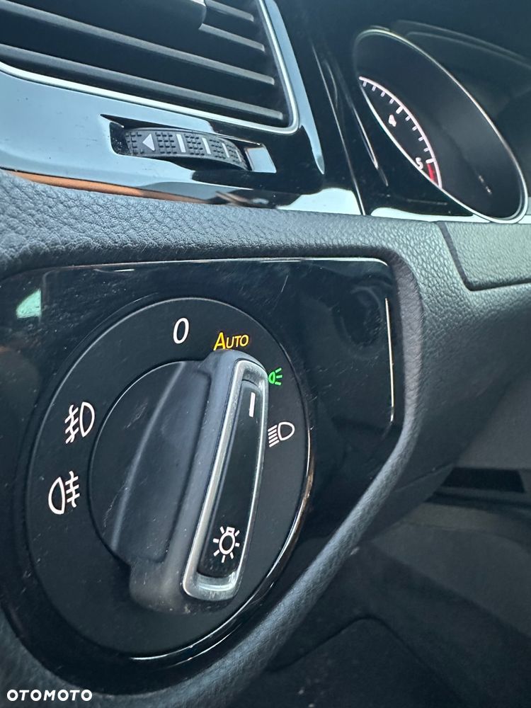 Volkswagen Golf 2.0 TDI SCR DSG Join - 14