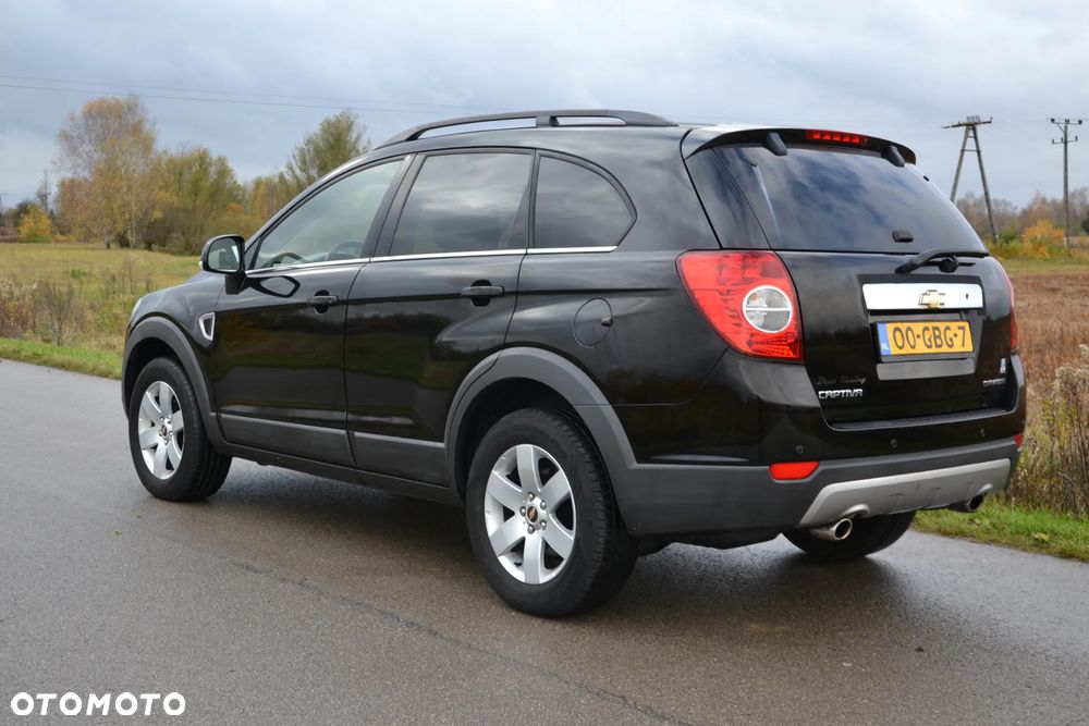 Chevrolet Captiva 2.4 LS - 35