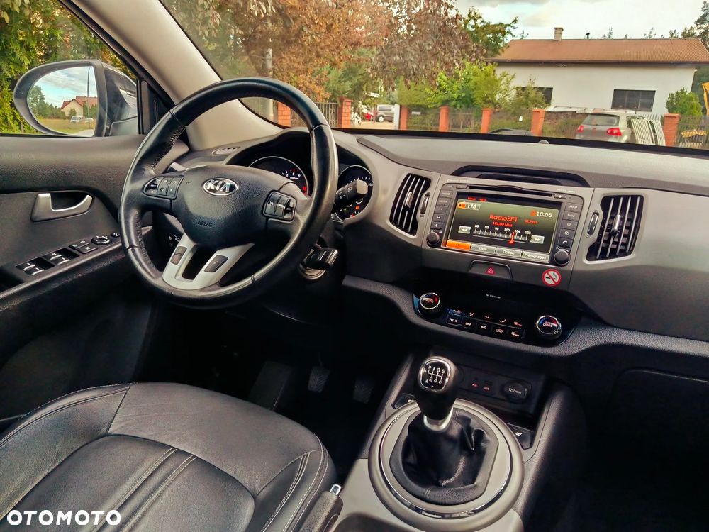 Kia Sportage 1.7 CRDI 2WD Dream-Team Edition - 11