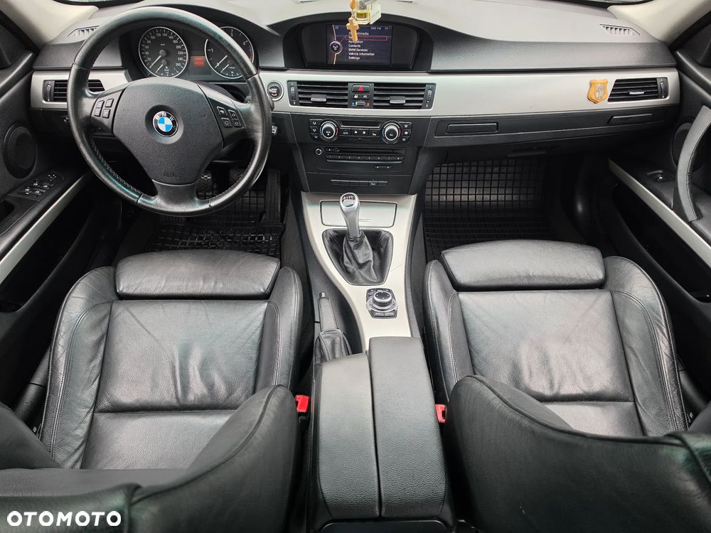BMW Seria 3 320d - 1