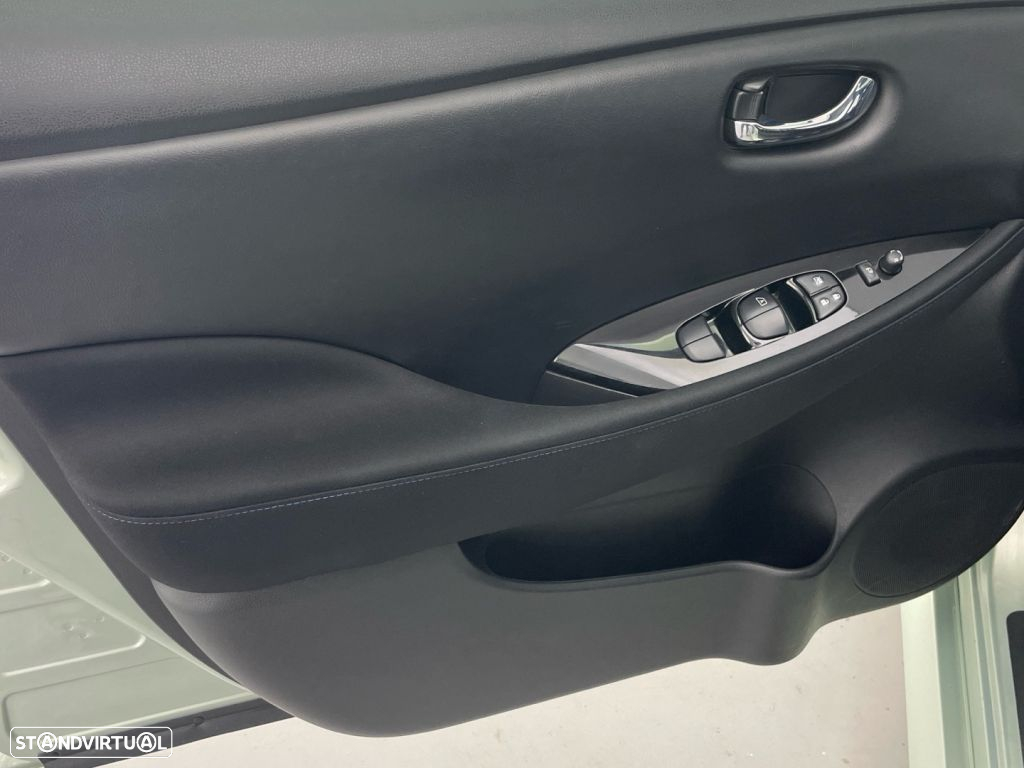 Nissan Leaf N-Connecta - 18