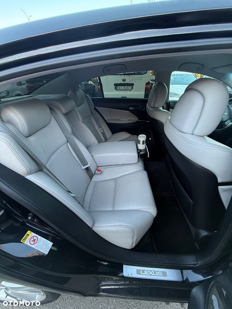 Lexus GS 450h Prestige + - 10
