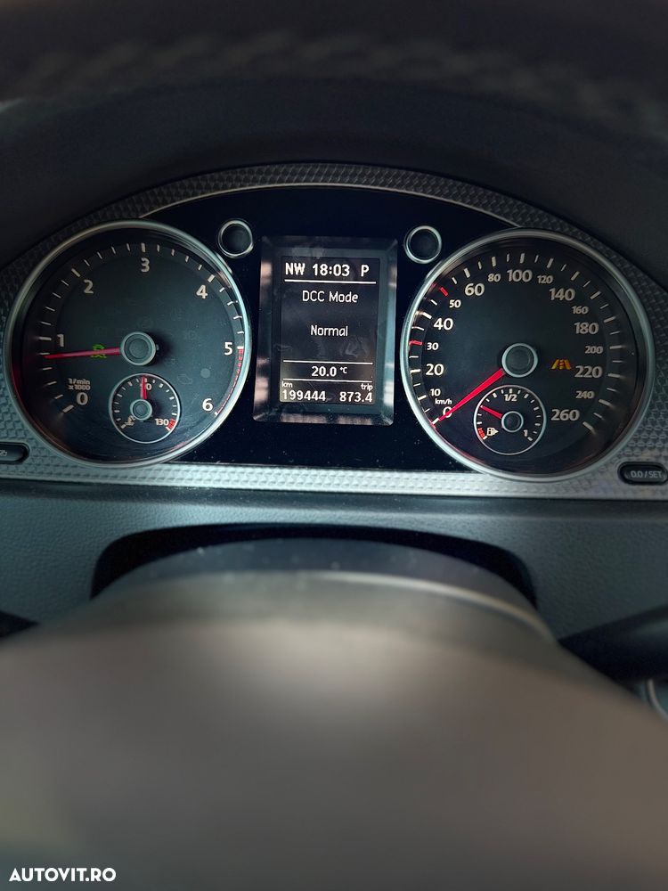 Volkswagen Passat 2.0 TDI DPF DSG R-Line Edition - 26