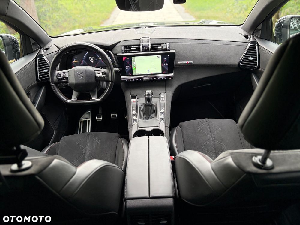 DS Automobiles DS 7 Crossback - 17