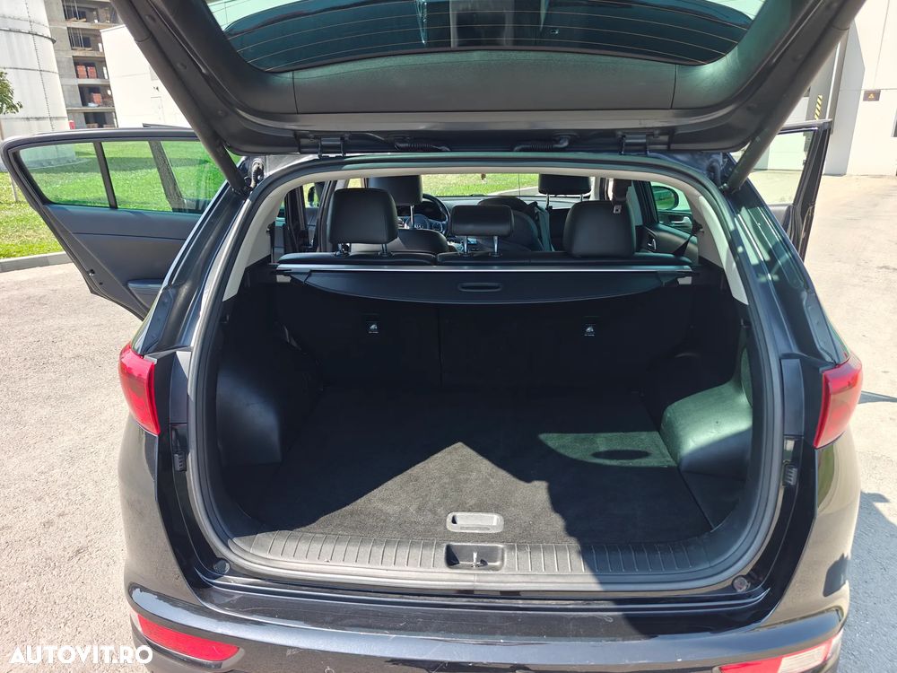Kia Sportage 2.0 CRDI AWD Aut. VISION - 8