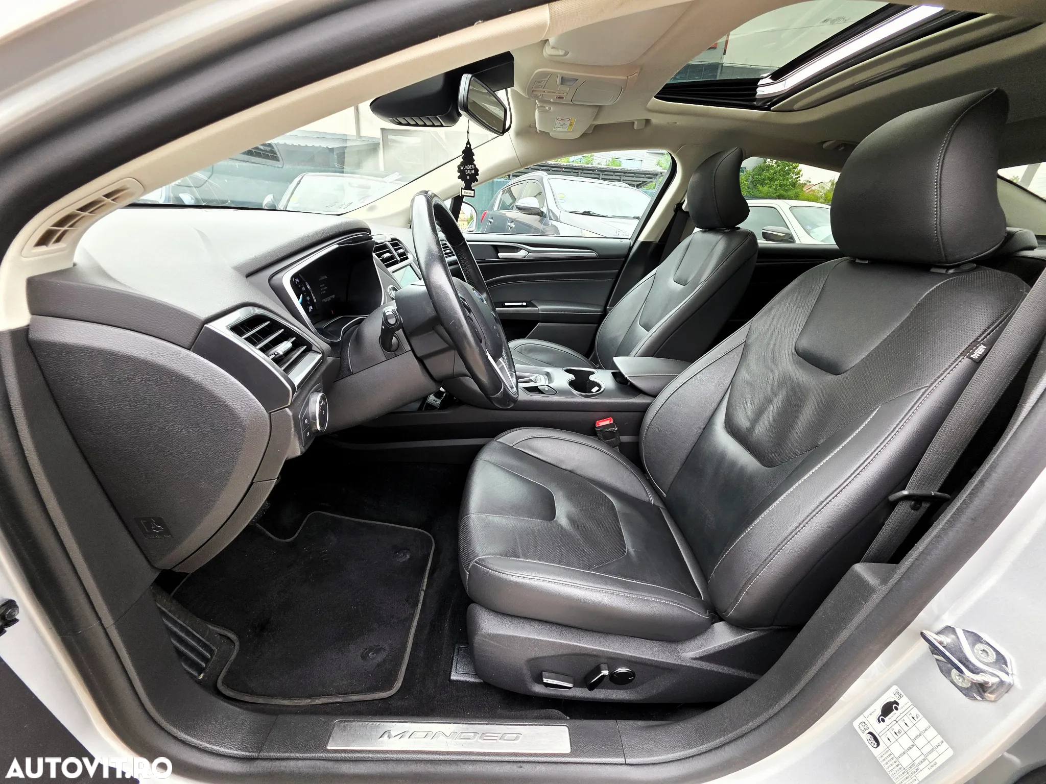Ford Mondeo 2.0 HEV Titanium - 25