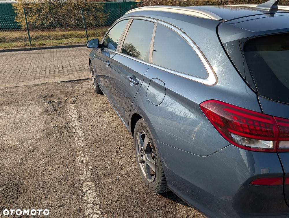 Hyundai i30 1.5 T-GDI 48V Premium DCT - 18