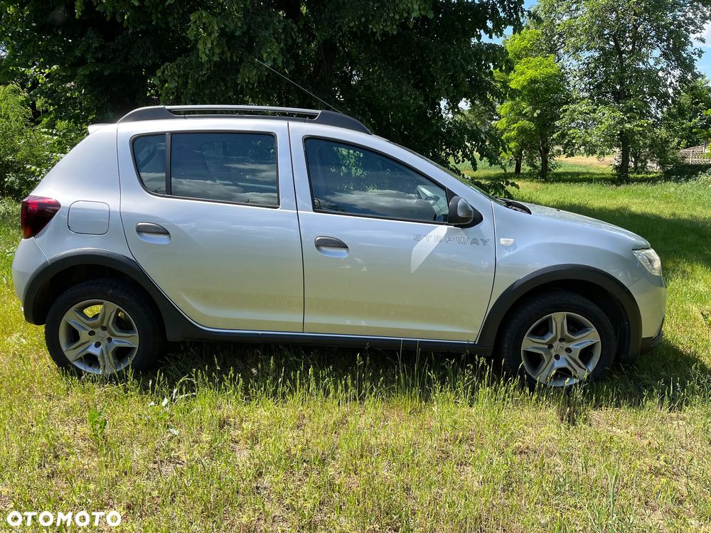 Dacia Sandero dCi 90 S&S Laureate - 4