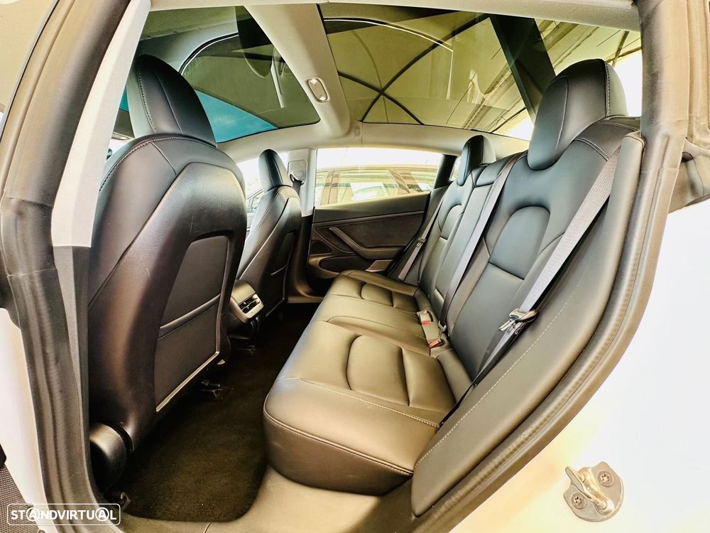 Tesla Model 3 Standard Range Plus RWD - 18