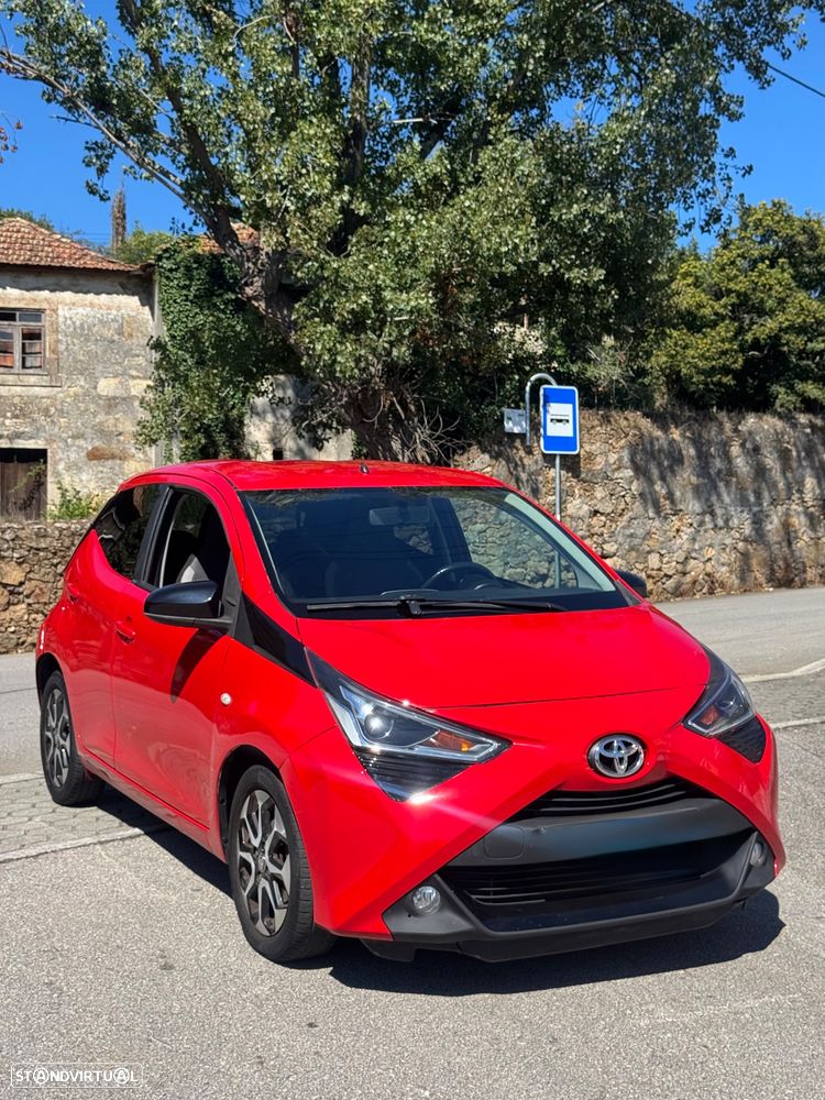 Toyota Aygo 1.0 X-Play Plus+X-Touch MM - 1