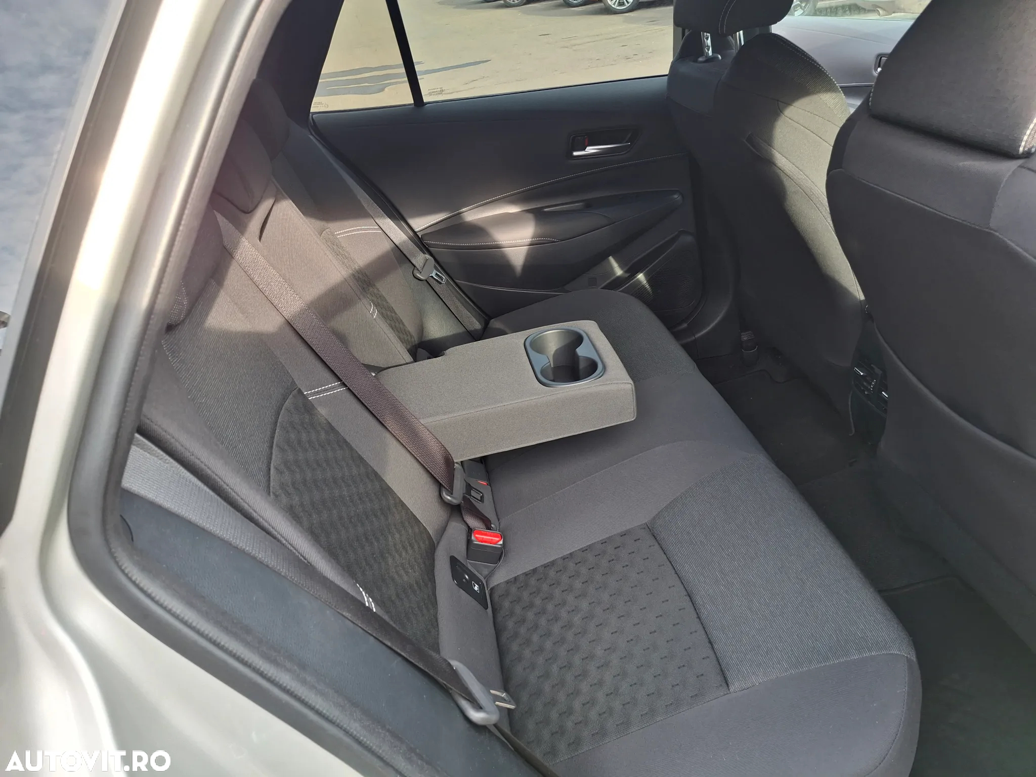 Suzuki Swace 1.8 E-CVT HEV Spirit - 13