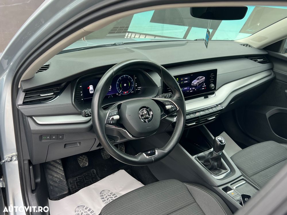 Skoda Octavia 2.0 TDI Active - 10