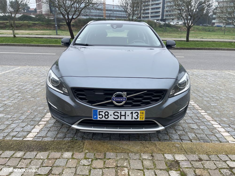 Volvo V60 Cross Country 2.0 D3 Momentum Geartronic - 11