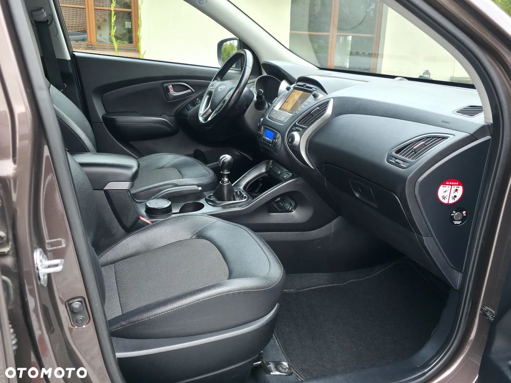 Hyundai ix35 1.6 2WD Fifa World Cup Edition - 13
