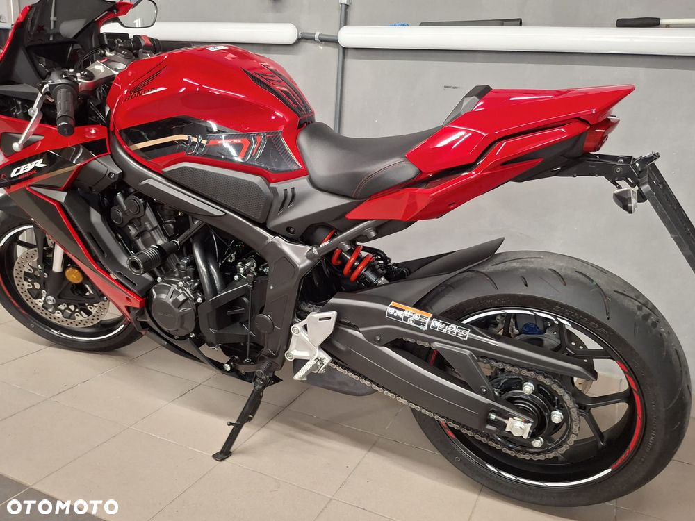 Honda CBR - 7