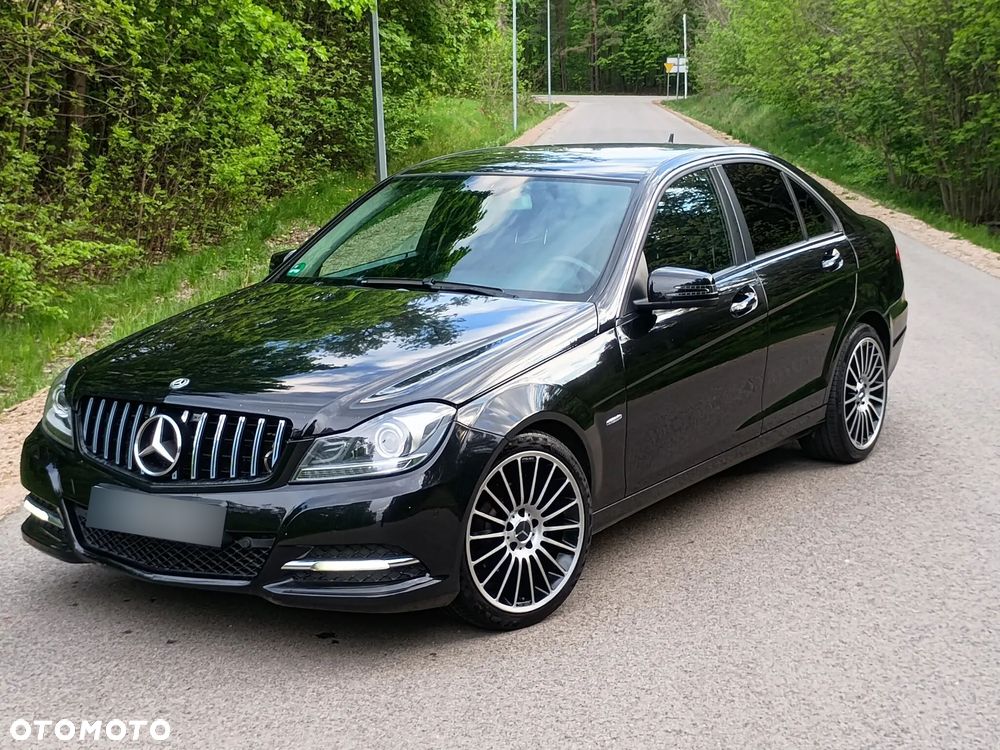 Mercedes-Benz Klasa C 180 BlueEFFICIENCY Elegance - 8
