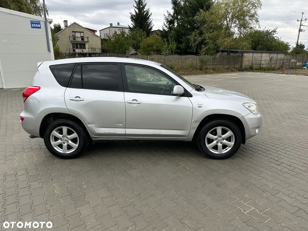 Toyota RAV4 2.2 D-4D 4x4 Travel - 4