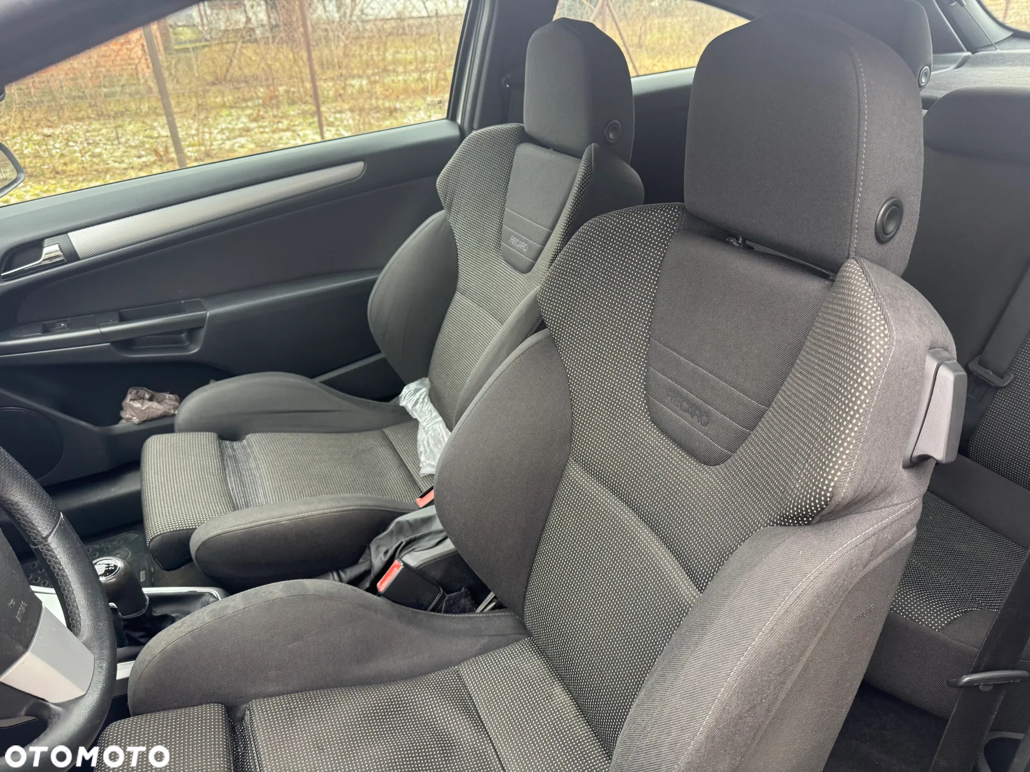Opel Astra GTC 2.0 Turbo Sport - 10