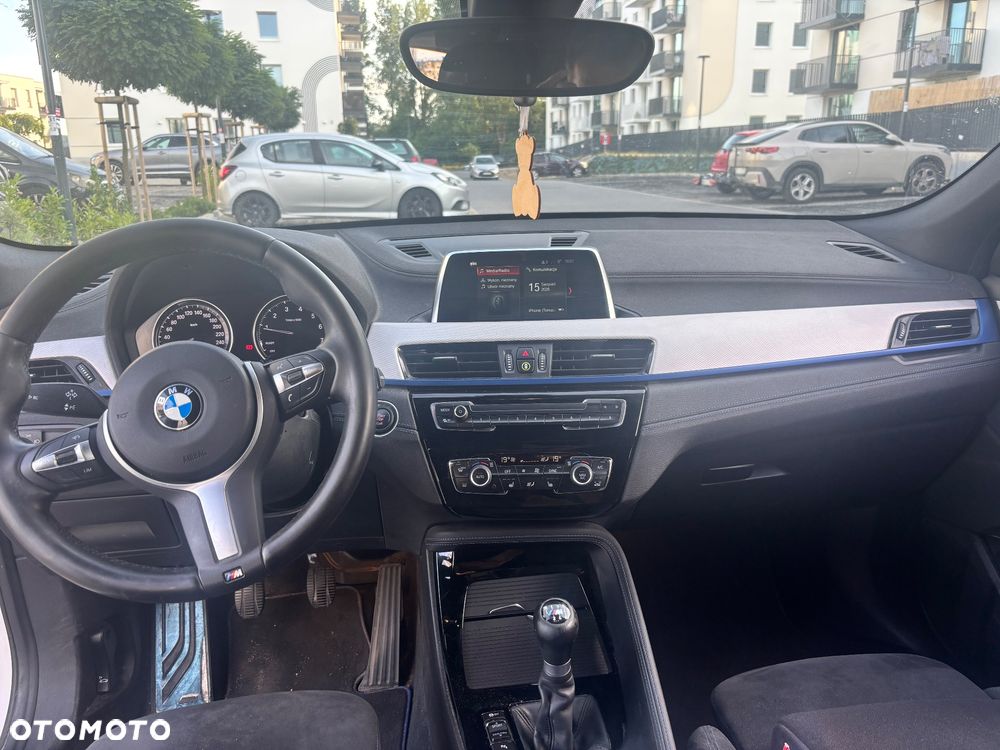 BMW X2 sDrive18i - 18