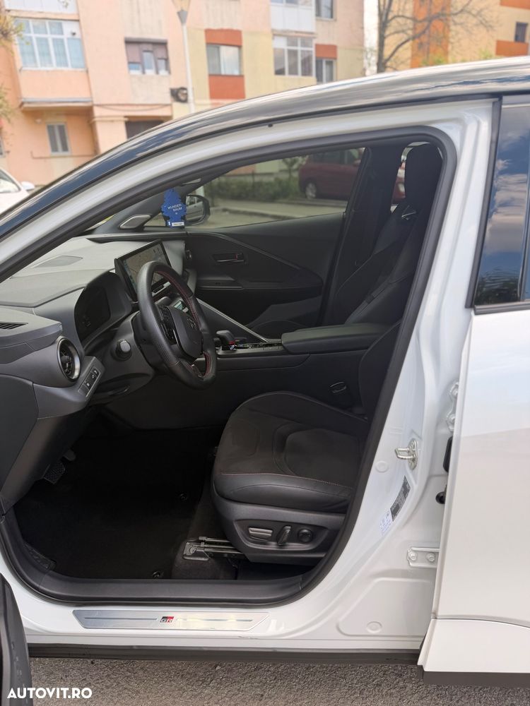 Toyota C-HR 2.0 Hybrid AWD GR SPORT Edition - 16