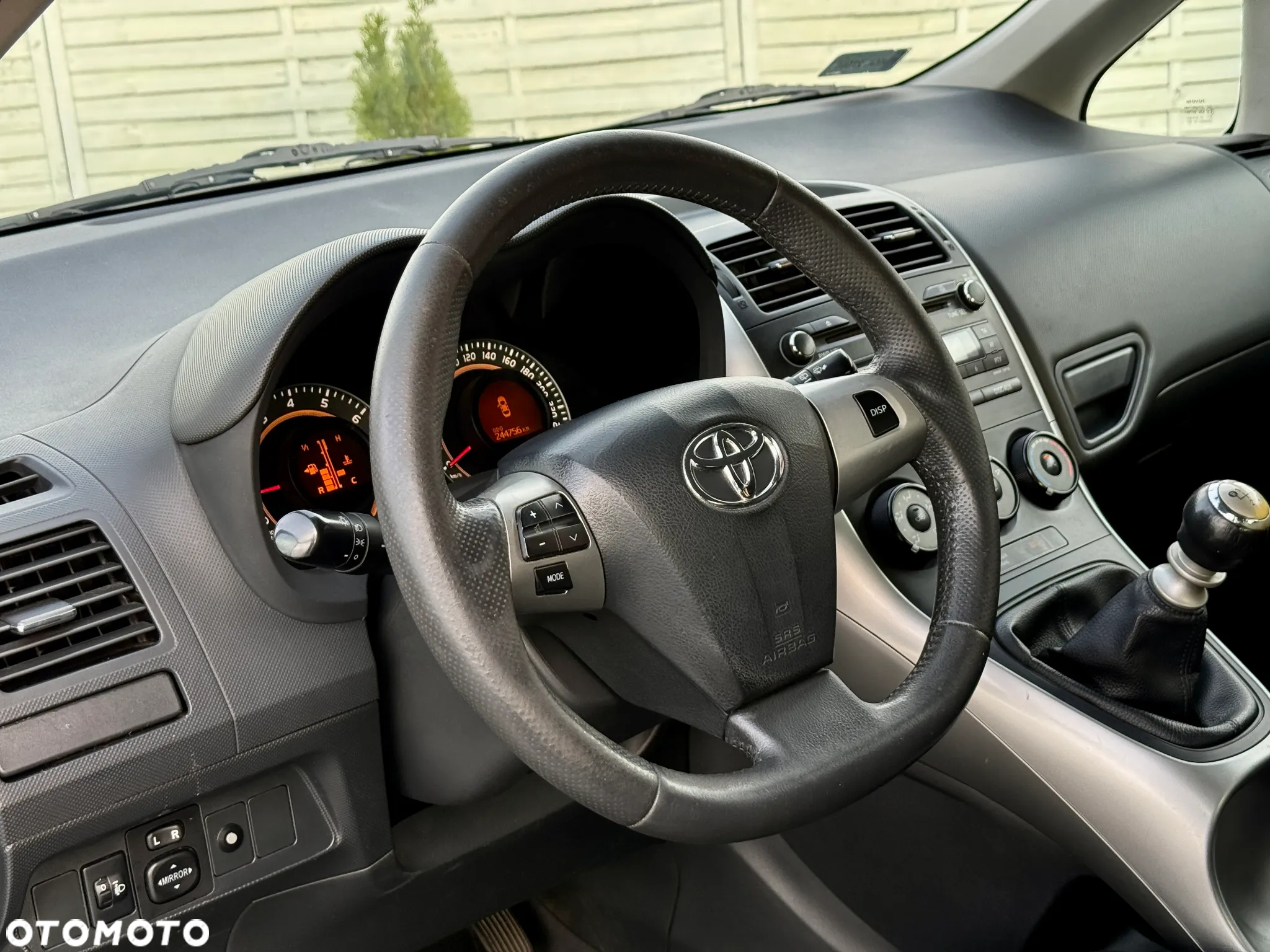 Toyota Auris 1.33 VVT-i Terra - 10