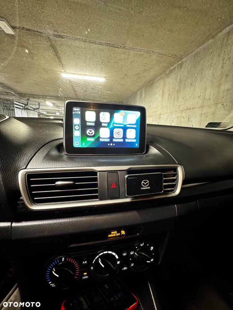 Mazda 3 - 5