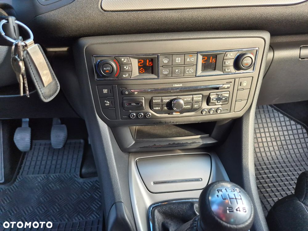 Citroën C5 2.0 HDi Dynamique Equilibre Navi - 16