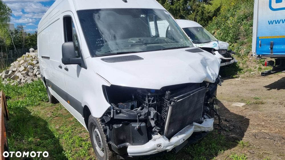 Mercedes-Benz Sprinter - 9