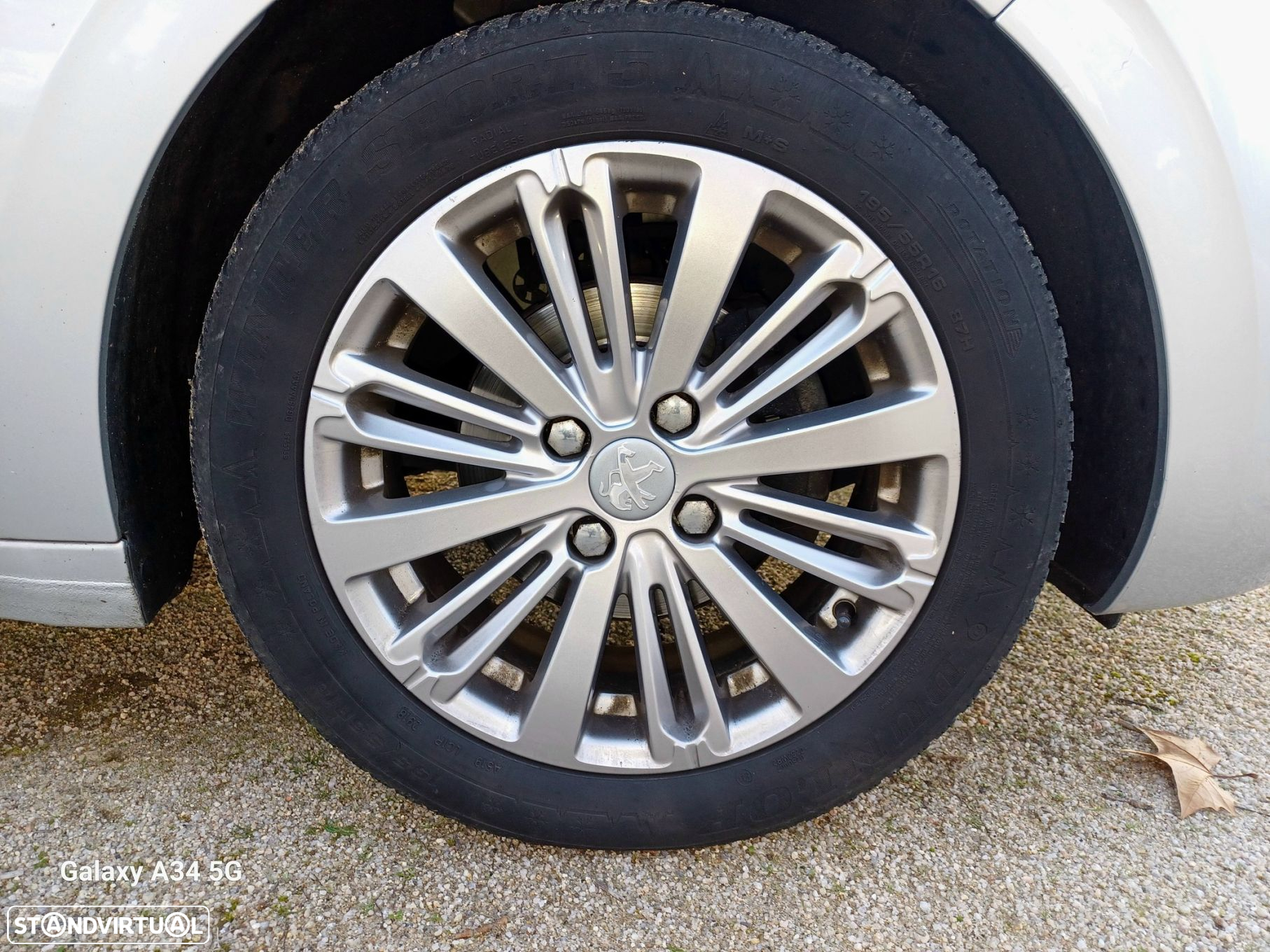 Peugeot 208 1.6 BlueHDi Style - 16