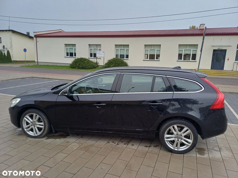 Volvo V60 DRIVe Summum - 8