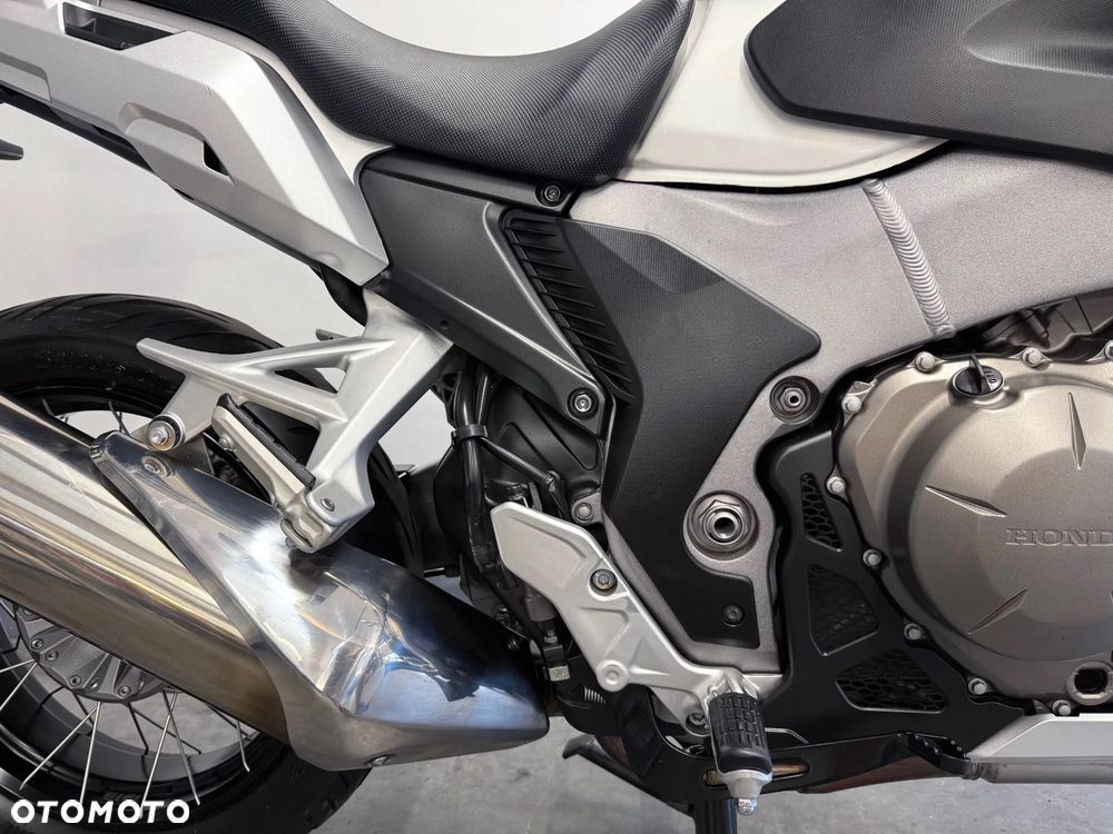 Honda VFR - 36