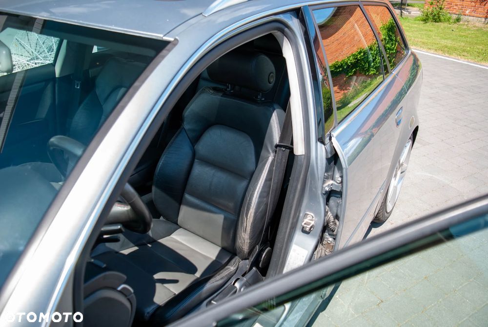 Audi A4 Avant 2.0 TDI DPF quattro - 15