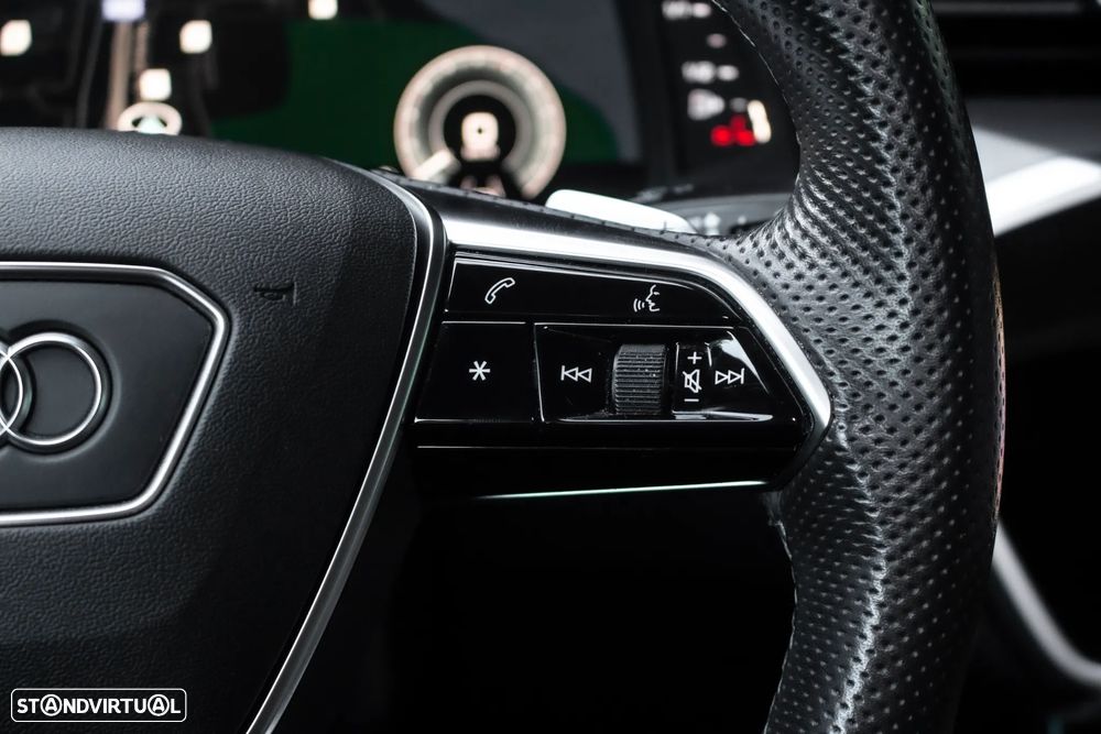 Audi A6 Avant 55 TFSI e quattro S tronic S line - 17