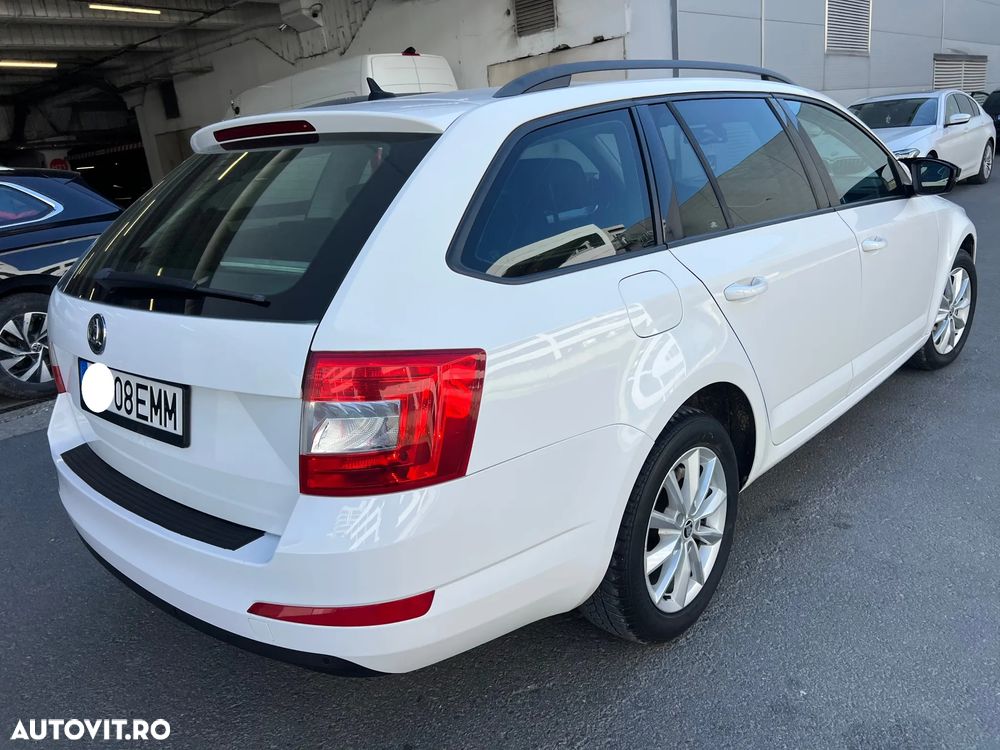 Skoda Octavia 2.0 TDI ELEGANCE DSG - 32
