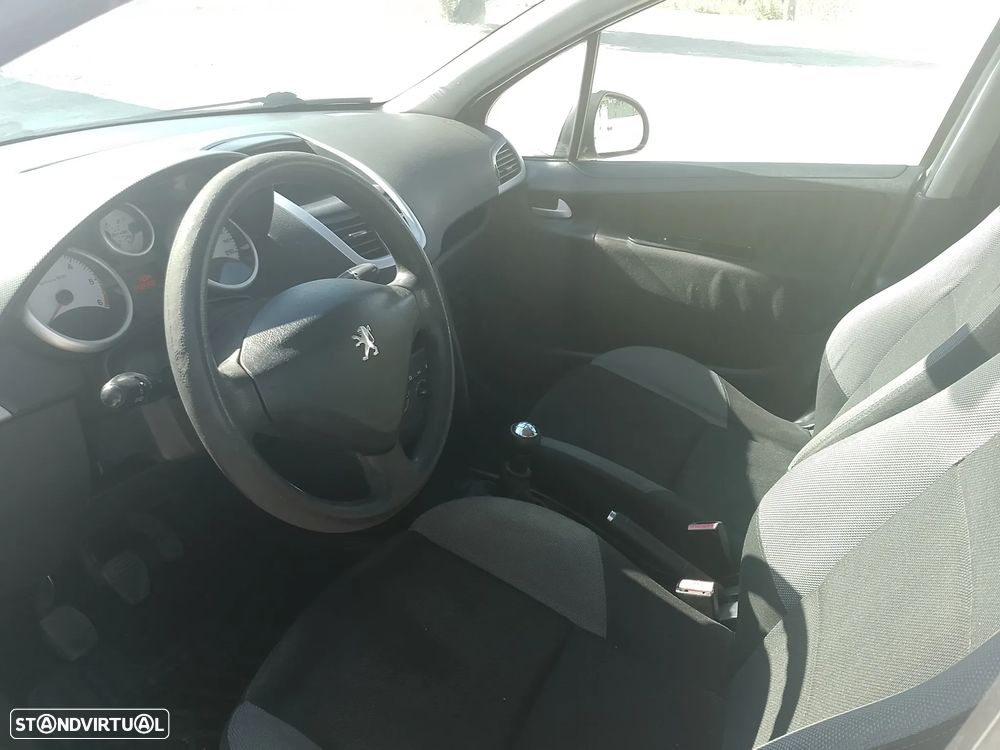 Peugeot 207 1.4 HDi Trendy - 7