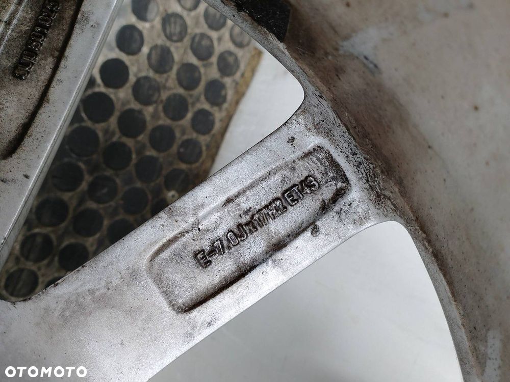 FELGA ALUMINIOWA 17 AUDI Q3 5X112 - 3