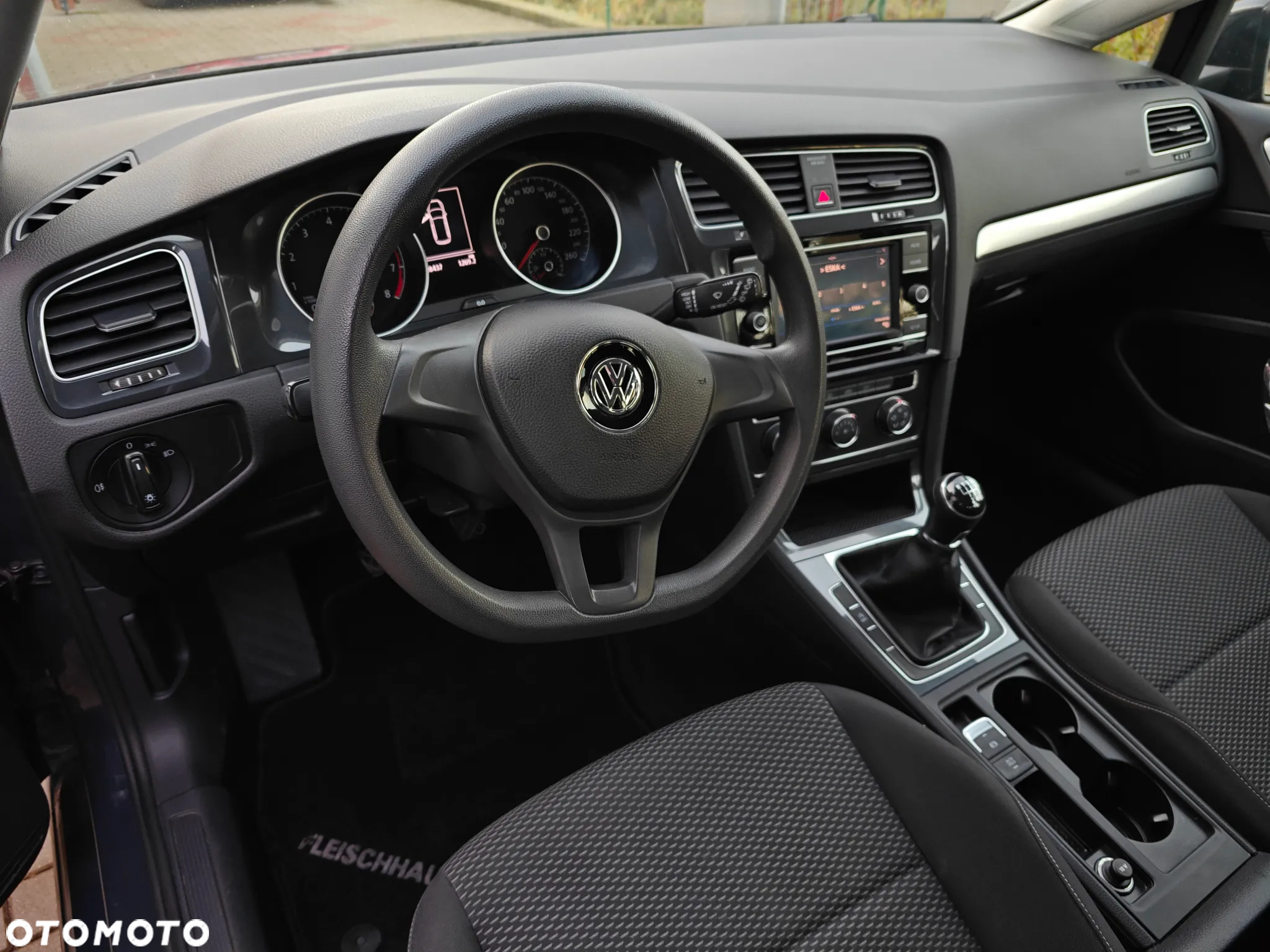 Volkswagen Golf VII 1.0 TSI BMT Trendline - 13