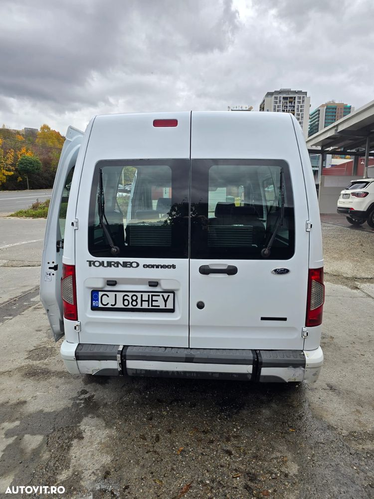 Ford Tourneo Connect - 4