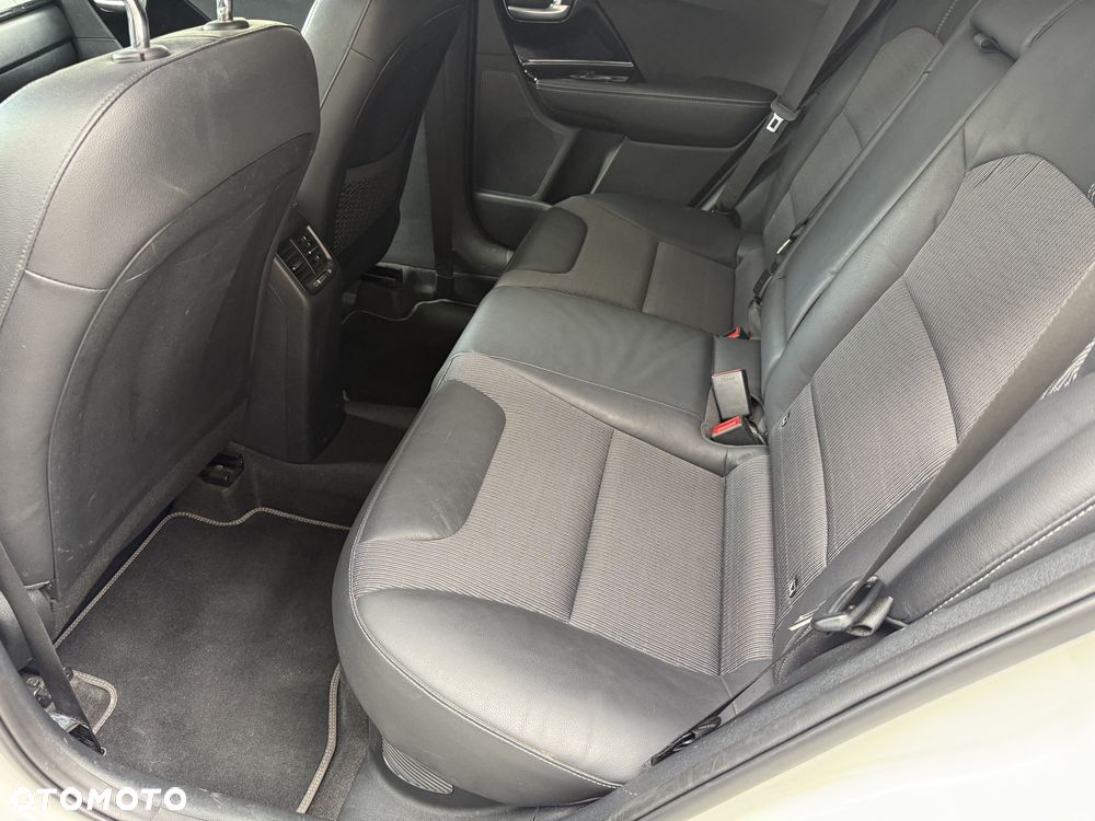 Kia Niro 1.6 GDI Hybrid L - 8
