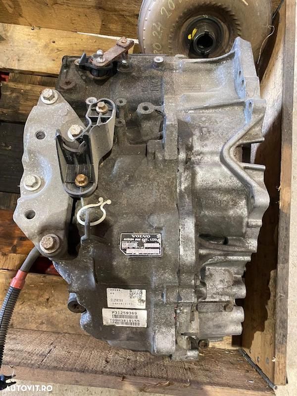 Cutie Viteza Automata 2.4 Diesel 2x4 Volvo XC60 TF-80SC 31259369 - 1